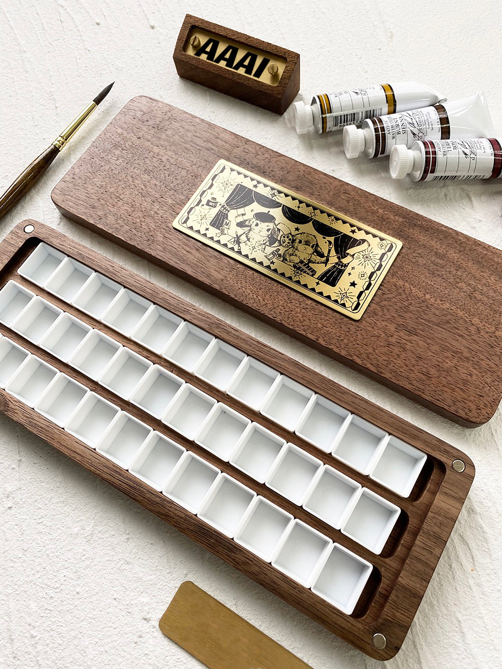 AAAI'S : NATURAL WOOD PALETTE